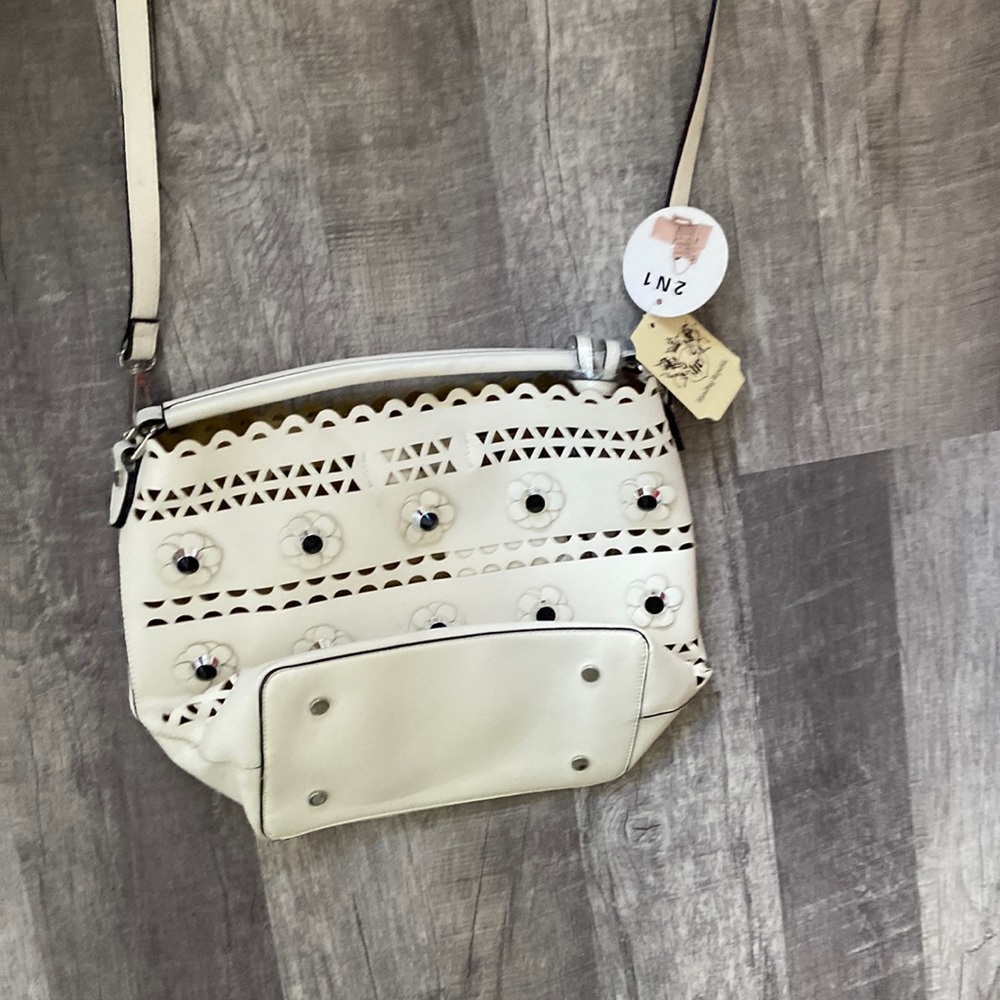 2in1 white flower purse with tag